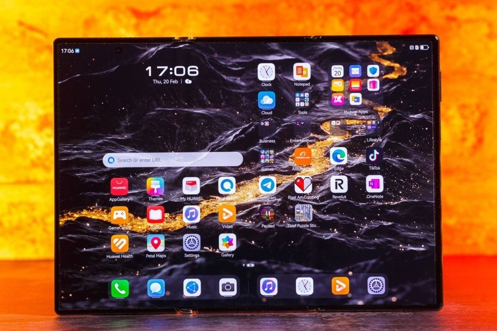 Brand New Huawei Mate XT Ultimate design, 16+512GB/ 16+1TB super device phone, the only tri-fold phone in the world