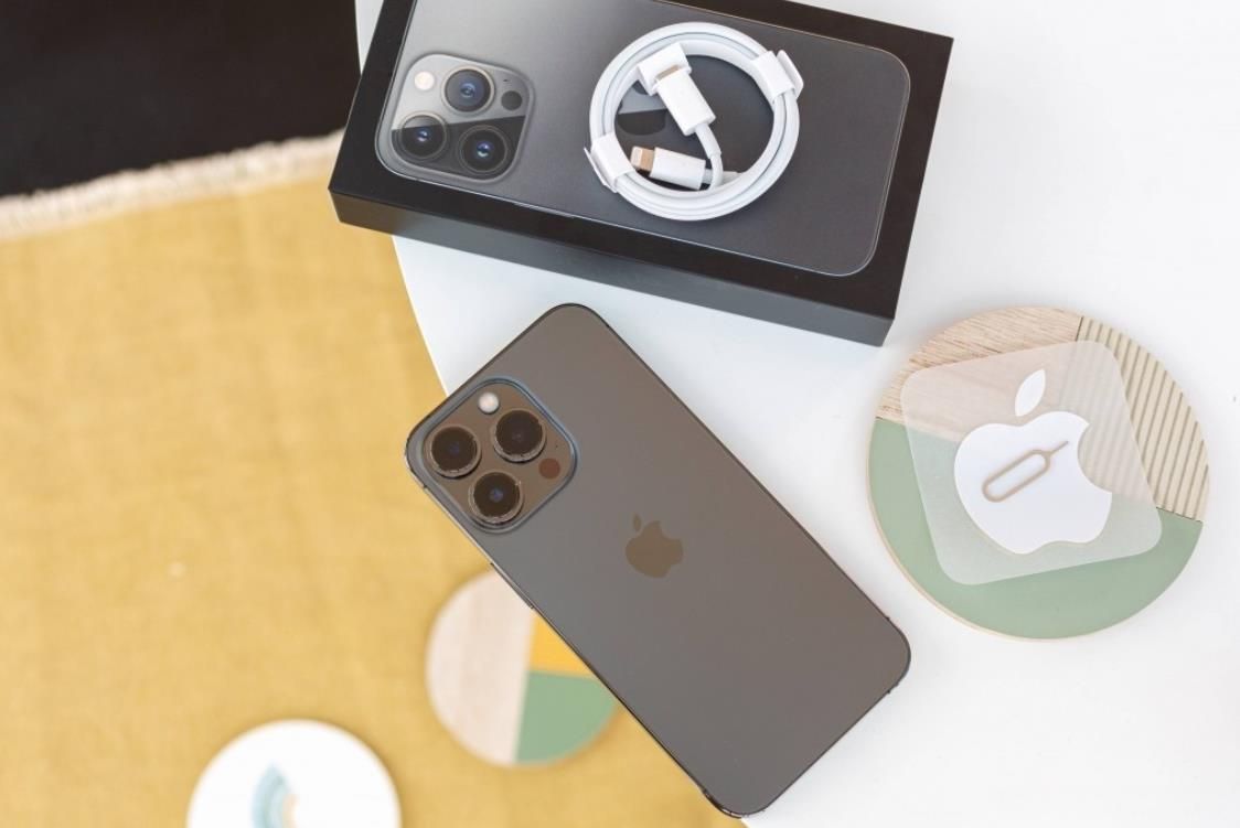 iPhone 13 Pro refurbished good condition 512GB/256GB/128GB multiple colors, with free stylish phone case as gift