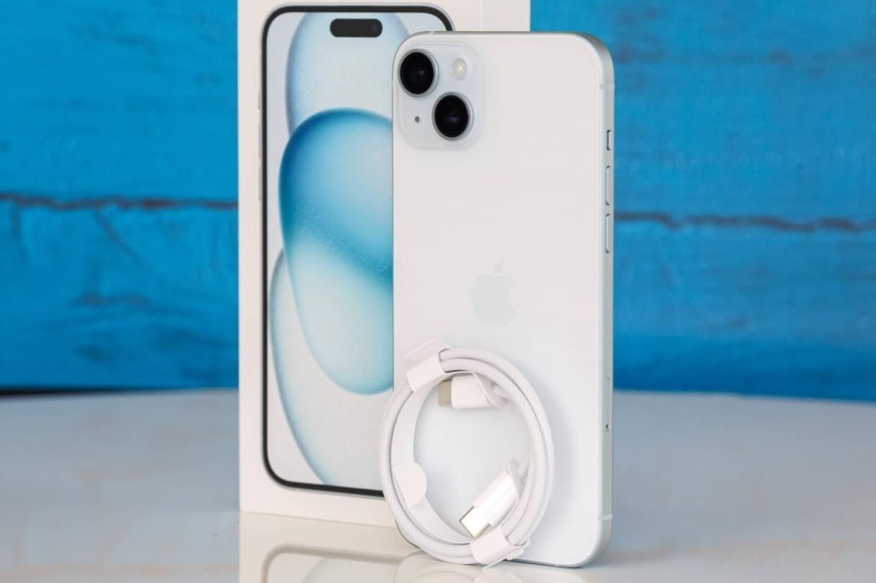 iPhone 15 Plus original refurbished high quality, 128GB/256GB/512GB with official colors, free stylish phone case for special offer
