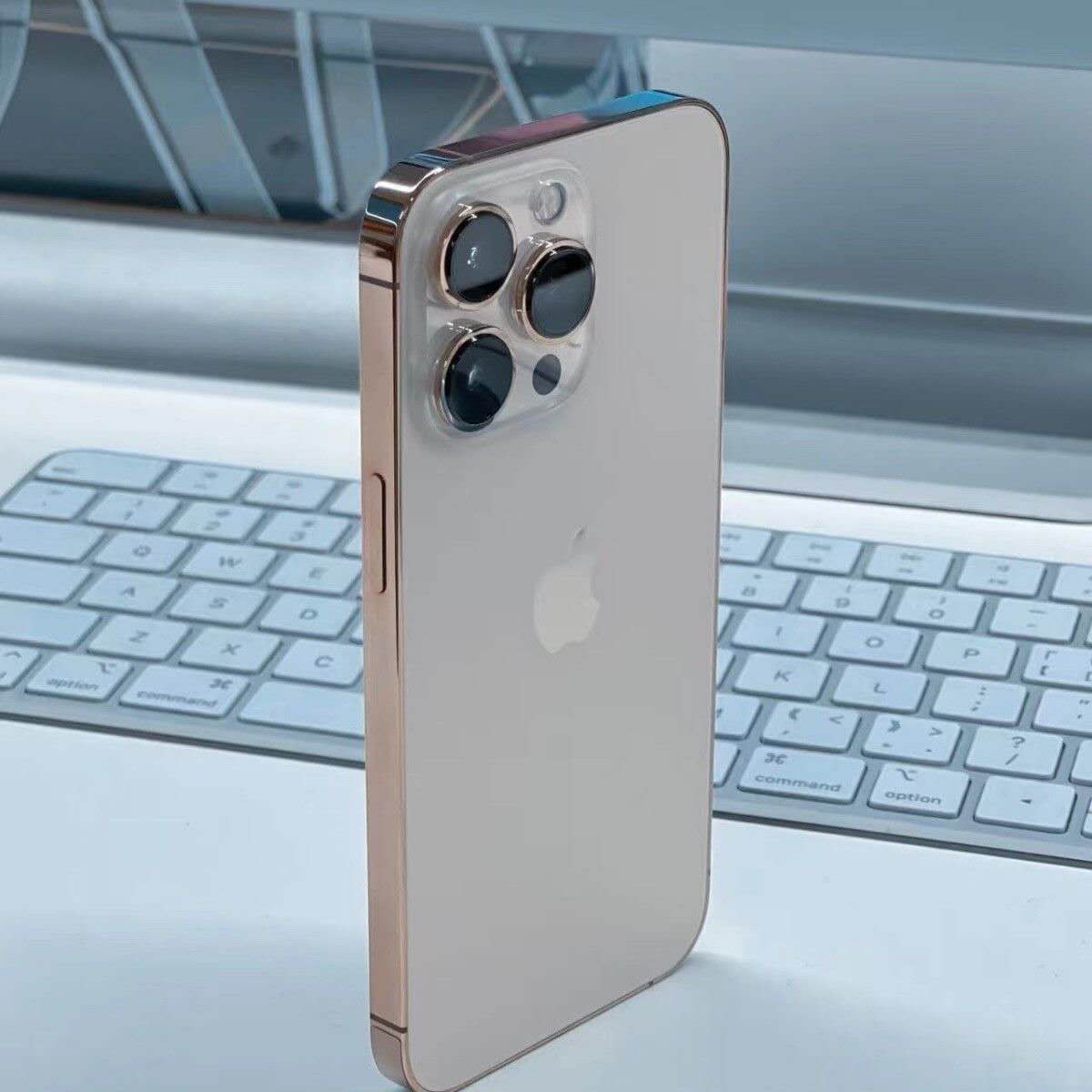 iPhone 12 Pro Max high quality Class A+ with 12 months warranty refurbished phone, original color choices with 128GB/256GB/512GB, free phone case as purchase gift available