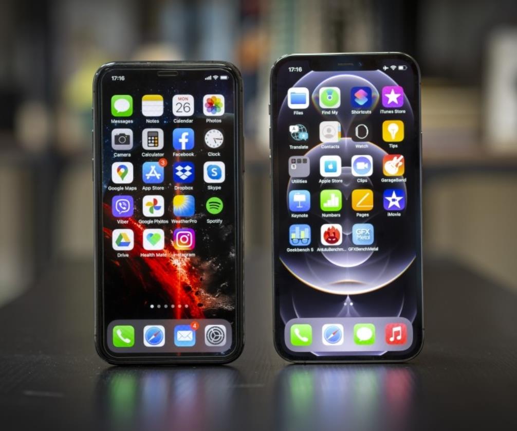 iPhone 12 Pro Class A+ high quality with 12 months warranty original refurbished phone, official color choices with 128GB/256GB/512GB ROM, free phone case as purchase gift available