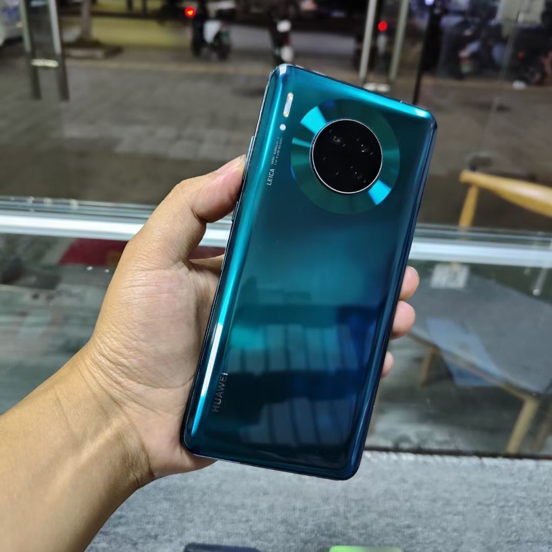 Huawei Mate 30 5G with original color choices Class A+ quality refurbished 128GB/256GB for ROM can be access to Google service through guidance of our shop all the necessary apps installed