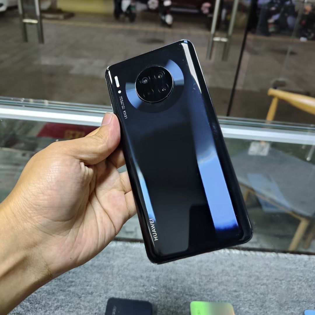 Huawei Mate 30 5G with original color choices Class A+ quality refurbished 128GB/256GB for ROM can be access to Google service through guidance of our shop all the necessary apps installed