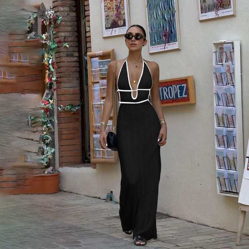 Europe and America's new women's fashion elegant contrast V-neck hanging neck lace backless knit long dress is suitable for daily leisure and holiday parties.