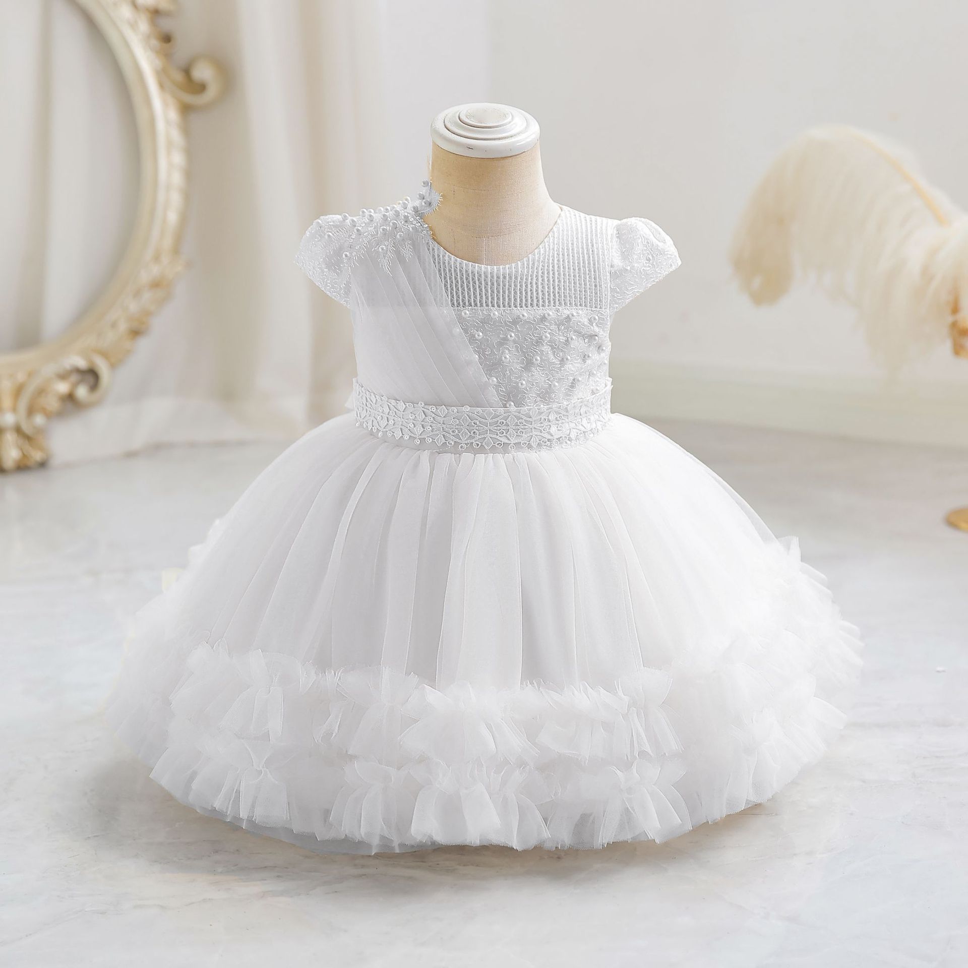 New high-end girls' dresses in summer are solid color round neck short-sleeved beaded fluffy gauze princess dress birthday party school Christmas party wedding dress costume.