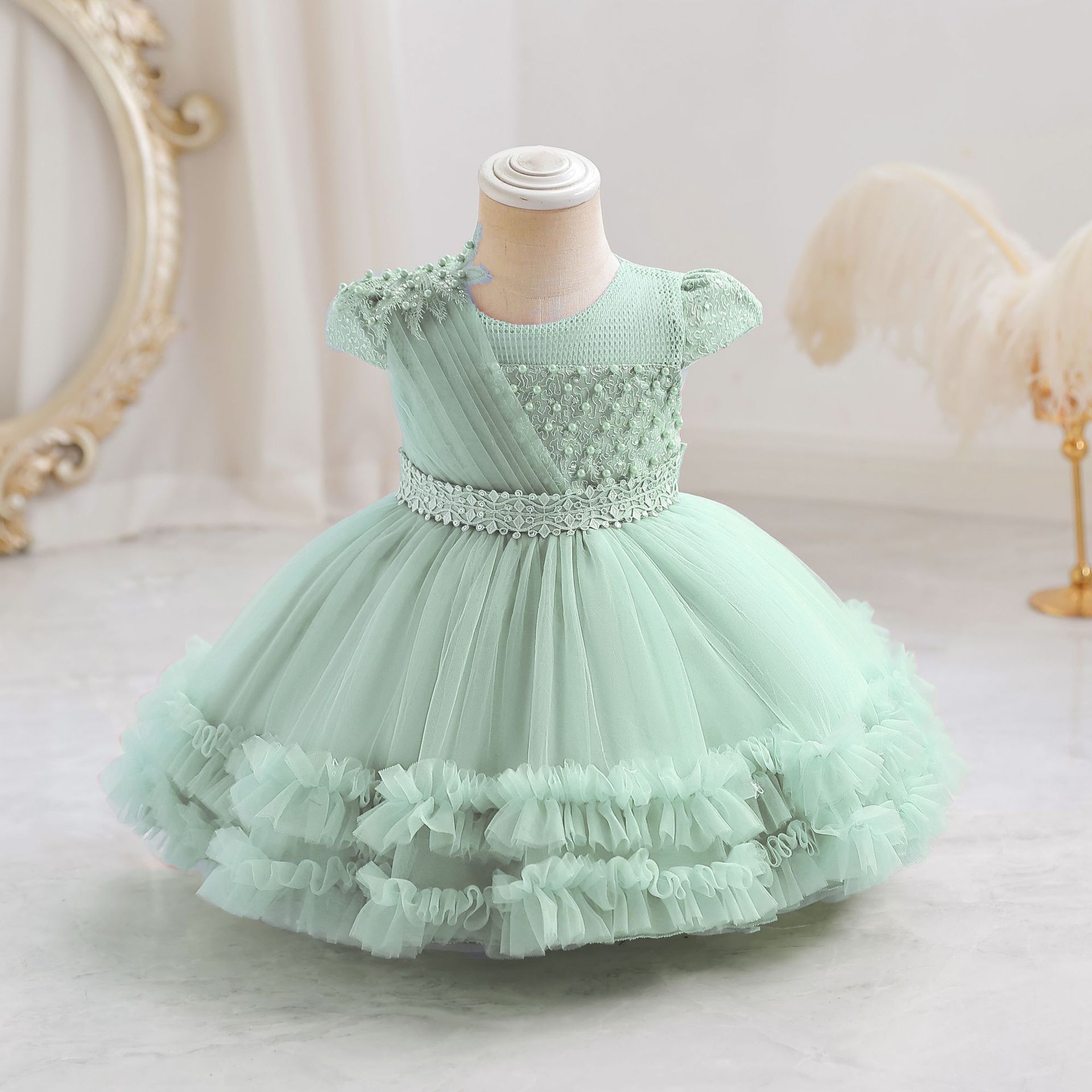 New high-end girls' dresses in summer are solid color round neck short-sleeved beaded fluffy gauze princess dress birthday party school Christmas party wedding dress costume.
