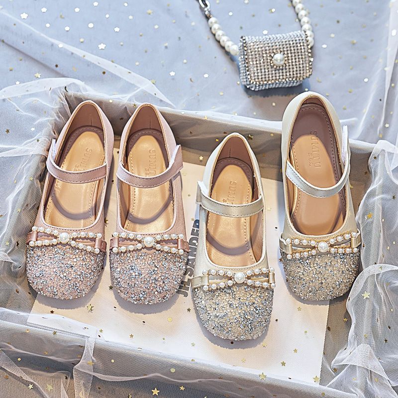 New girls' shoes Princess shoes sequined soft-soled performance shoes with dress shoes are suitable for birthday parties, school Christmas parties and banquets.
