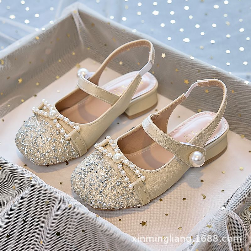 New girls' shoes, high-heeled princess shoes, children's leather shoes with dresses, little girl Mary Jane's fashion sandals are suitable for birthday parties, school Christmas parties and banquets.