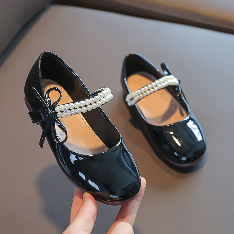 New girls' shoes, princess shoes, children's leather shoes with dresses, flat shoes and bean shoes are suitable for birthday parties, school Christmas parties and banquets.