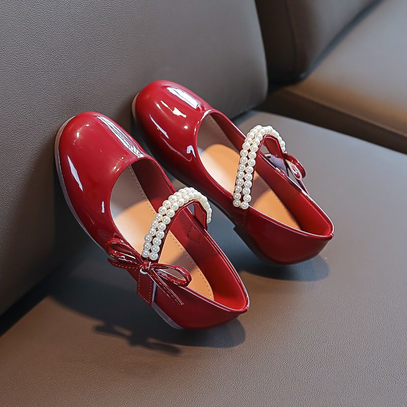 New girls' shoes, princess shoes, children's leather shoes with dresses, flat shoes and bean shoes are suitable for birthday parties, school Christmas parties and banquets.