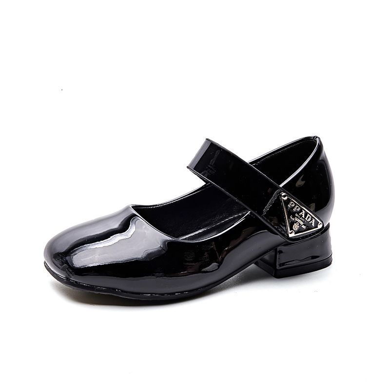 New girls' shoes, Princess shoes, solid color children's high-heeled shoes and dress shoes are suitable for birthday parties, school Christmas parties and banquets.
