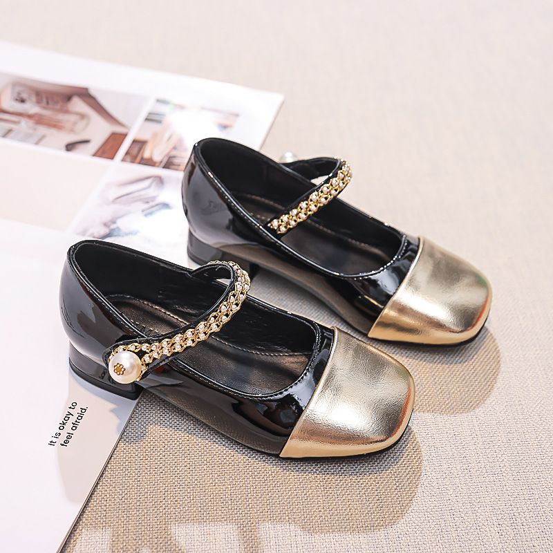New girls' shoes, Princess shoes with dresses, shoes with shallow mouth and round head, retro small leather shoes are suitable for birthday parties, school Christmas parties and banquets.