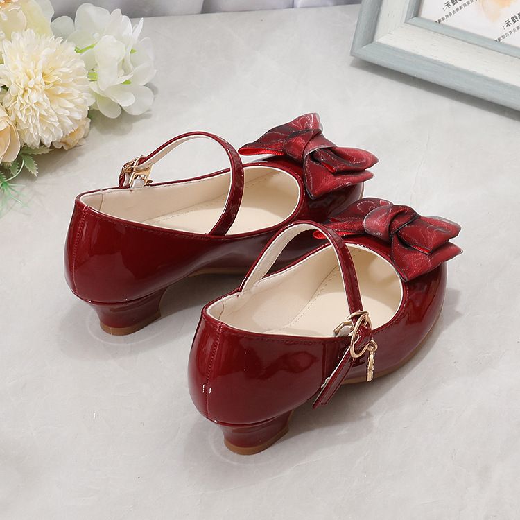 New girls' shoes Princess shoes Joker bow shoes with dress high heels shoes are suitable for daily casual birthday party, school Christmas party and banquet performance.