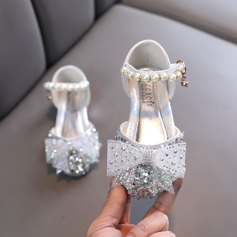 New girls' shoes Princess shoes Sandals bow Pearl sequins with dress shoes are suitable for daily casual birthday parties, school Christmas parties and banquets.