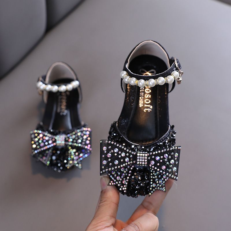 New girls' shoes Princess shoes Sandals bow Pearl sequins with dress shoes are suitable for daily casual birthday parties, school Christmas parties and banquets.