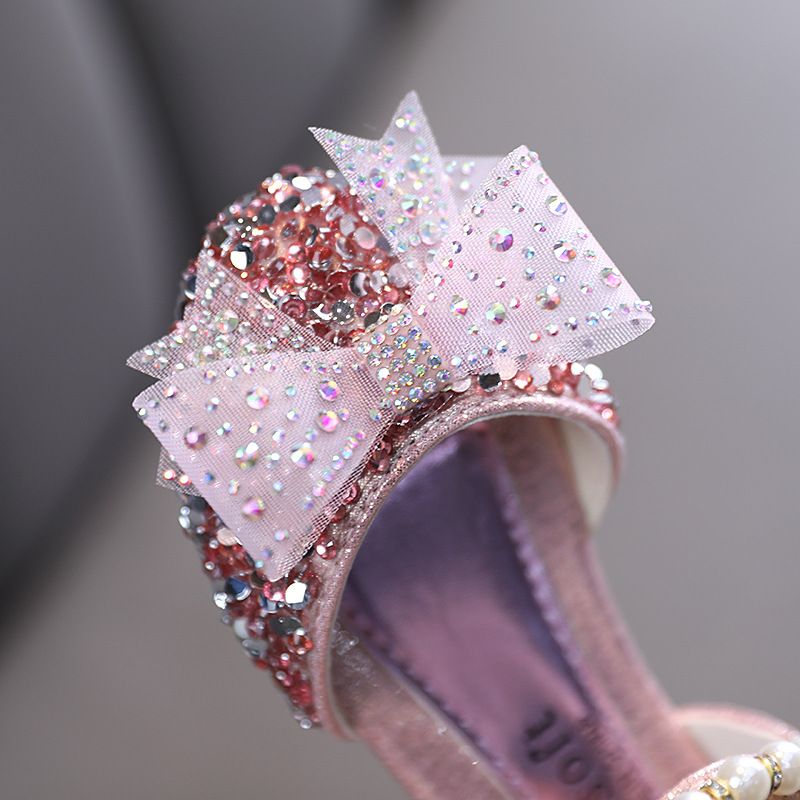New girls' shoes Princess shoes Sandals bow Pearl sequins with dress shoes are suitable for daily casual birthday parties, school Christmas parties and banquets.