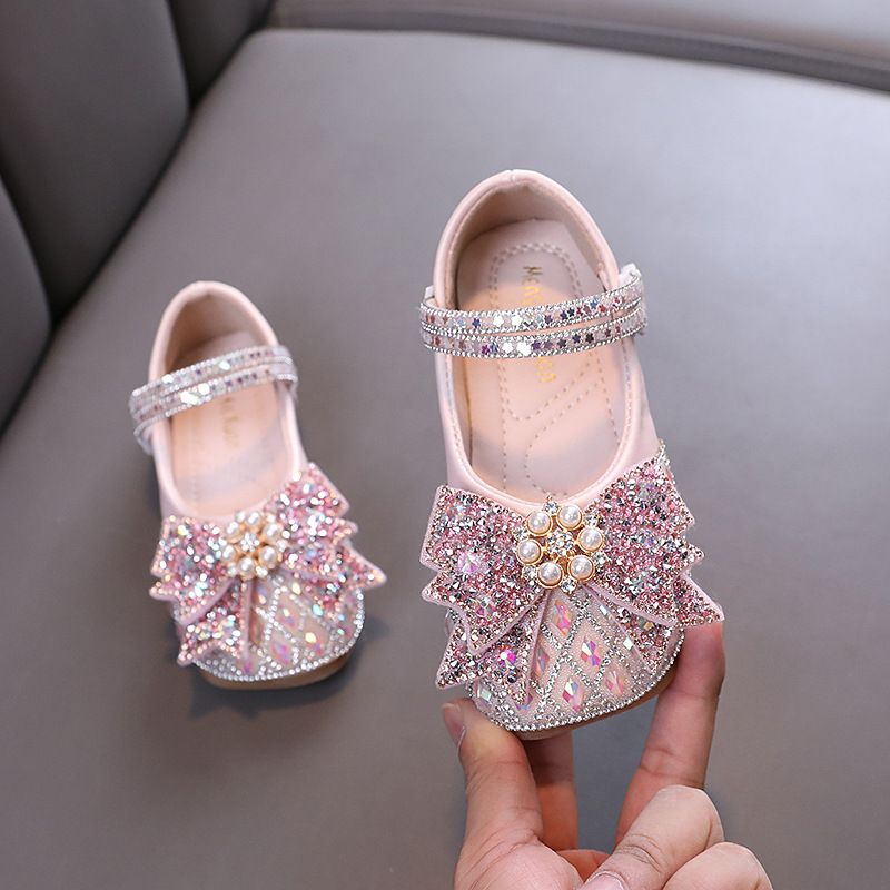 New girls' shoes, Princess shoes with dresses, single shoes and bows, Pearl girls' shoes are suitable for daily casual birthday parties, school Christmas parties and banquets.