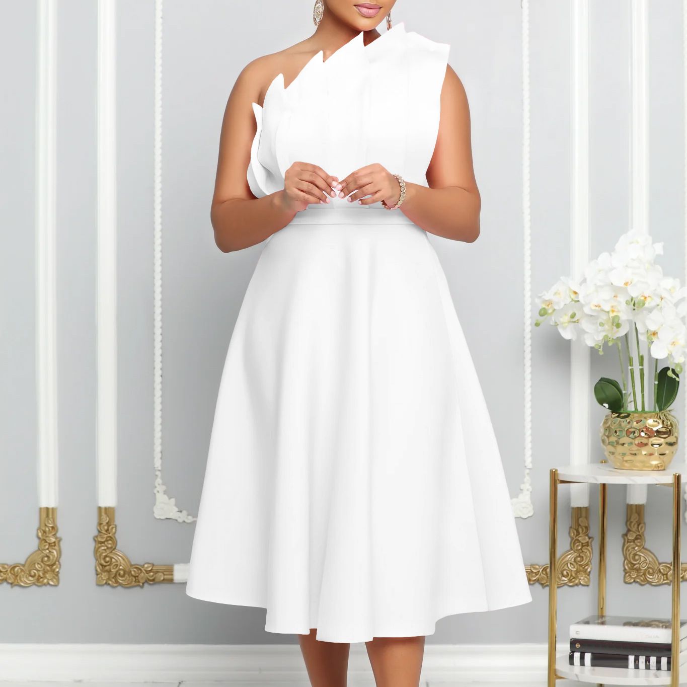 New women's dresses in summer are fashionable, solid, elegant, sleeveless, slanted collar and waist. Long dresses are suitable for daily leisure parties, office commuting.