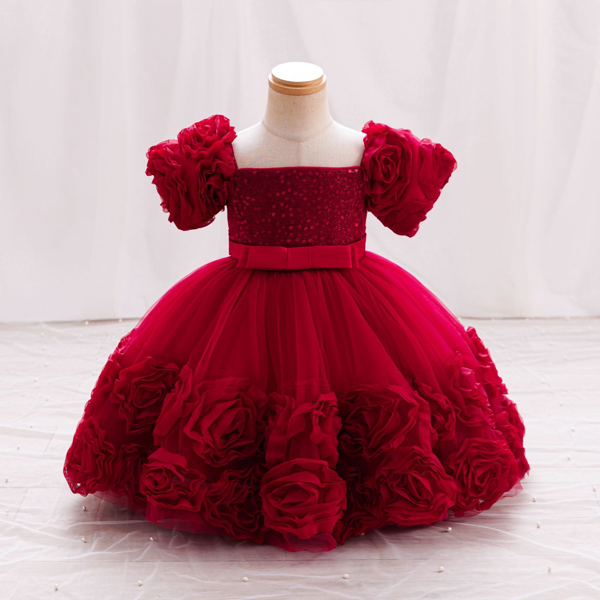 Summer new girl dress short sleeve square collar flower gauze fluffy skirt Princess dress is suitable for birthday party school Christmas party banquet dress costume.