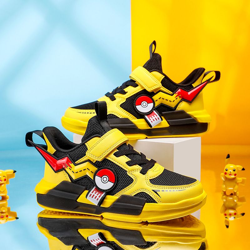 New boys' sports shoes are light, breathable and non-slip hook and loop cartoon mesh children's running shoes are suitable for daily leisure sports and outdoor running training.
