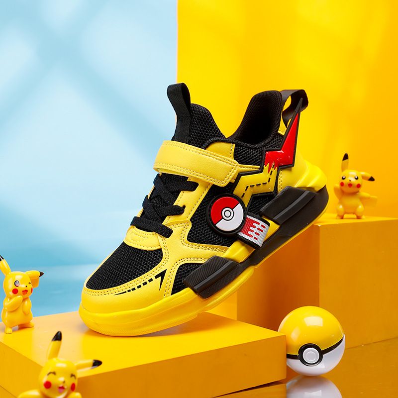 New boys' sports shoes are light, breathable and non-slip hook and loop cartoon mesh children's running shoes are suitable for daily leisure sports and outdoor running training.