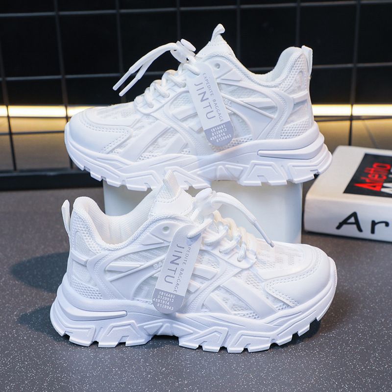 The new girls' sports shoes are light, breathable and non-slip mesh with children's old shoes running shoes suitable for daily leisure sports and outdoor running training.