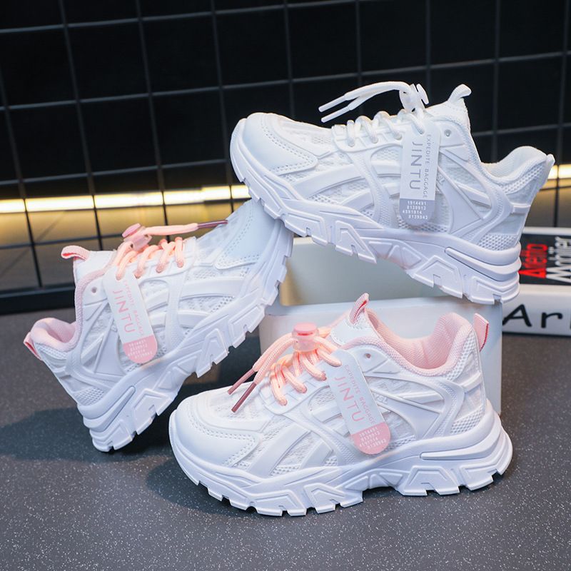 The new girls' sports shoes are light, breathable and non-slip mesh with children's old shoes running shoes suitable for daily leisure sports and outdoor running training.