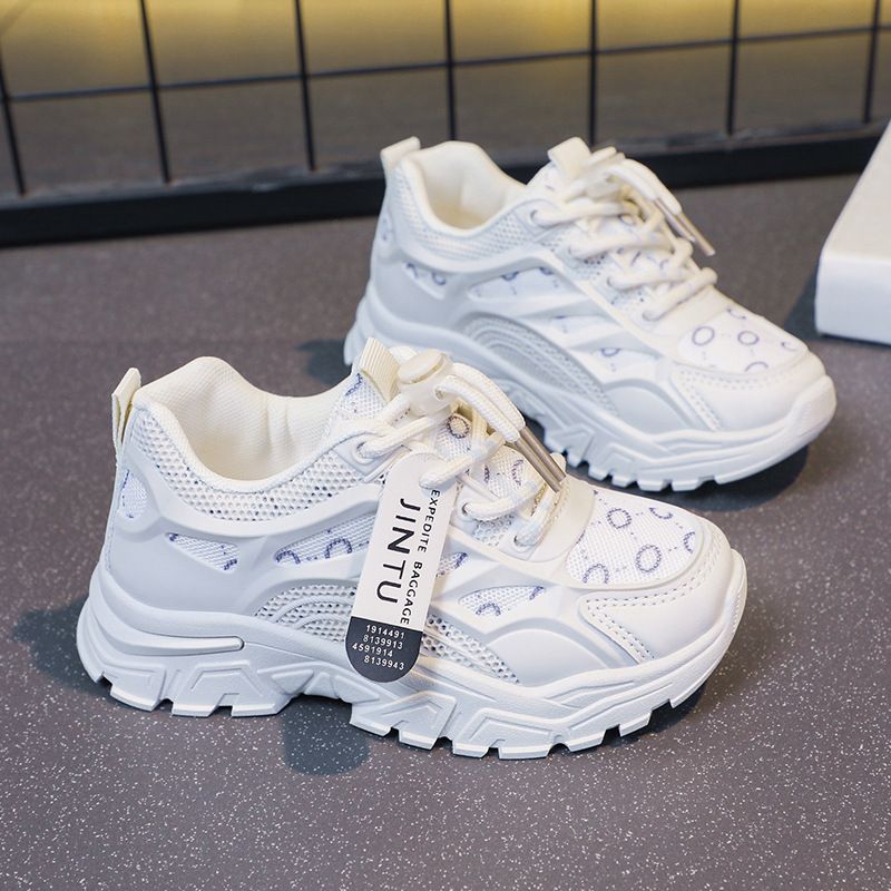 New girls' sports shoes lightweight mesh breathable non-slip lace-up soft-soled boys' old shoes running shoes are suitable for daily leisure sports and outdoor running training.