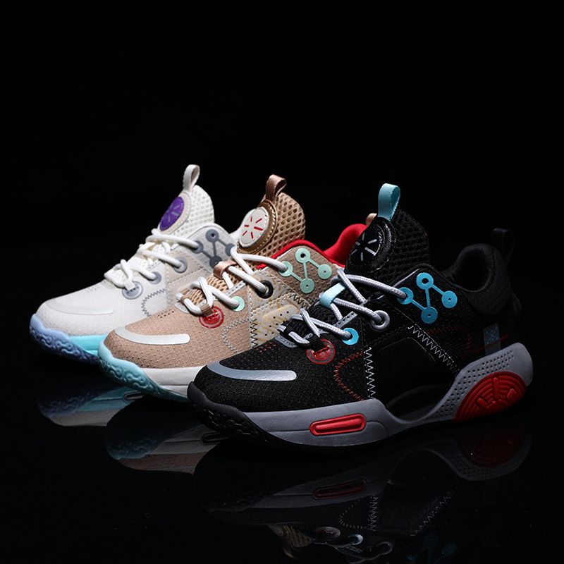 The new boys' sports shoes are light and breathable with non-slip and wear-resistant soft soles. Children's leisure running shoes are suitable for daily leisure sports and outdoor running training.