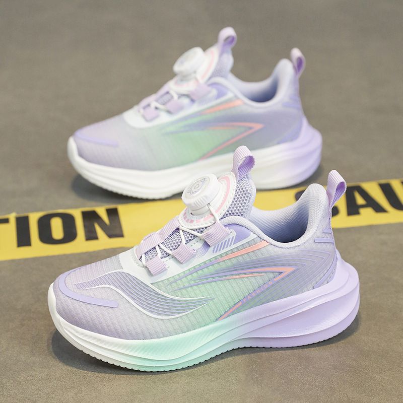 The new boys' sports shoes are light, breathable, non-slip and children's running shoes with rotating buckle mesh surface are suitable for daily leisure sports and outdoor running training.