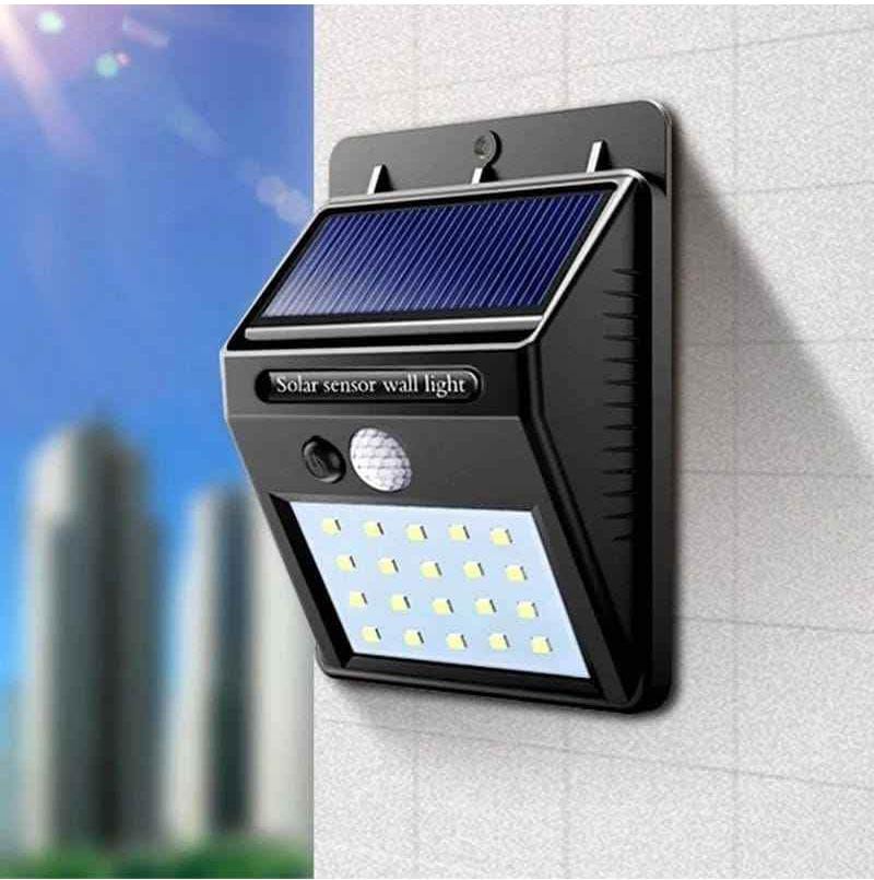 😶‍🌫️Solar Light Outdoor Solar Motion And Night Sensor Light White Light🎉sensitive motion solar lamp uses solar energy to power it. The solar panel transfer the solar power into electricity and then