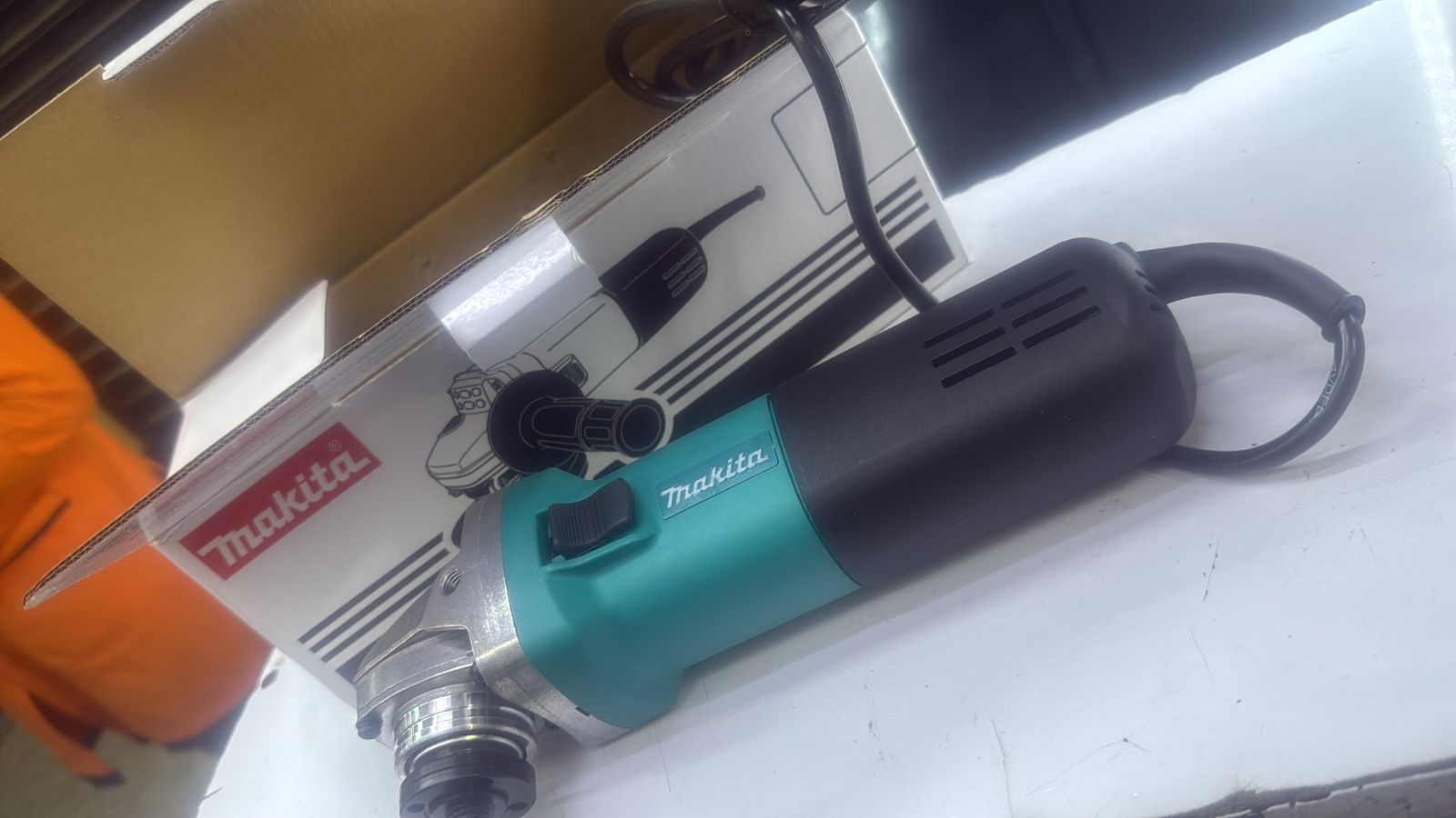 😶‍🌫️Makita Commercial INDUSTRIAL Heavy Duty Impact Harmer Electric Corded Drill DRILL 🎇SPEED TRIGGER WITH FORWARD/REVERSE SWITCH.1.5-13MM KEYED CHUCK AND DUAL MODE OPERATION.HIGH PERFORMANCE 710W*