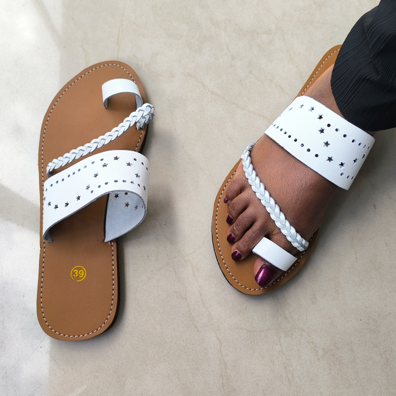 Women's Shoes Sandals Leather ladies Flats Sandals New Flat-soled ladies Sandals Large Size Women Shoes Flat Sandals Retro Girls Simple Open Shoes for Ladies