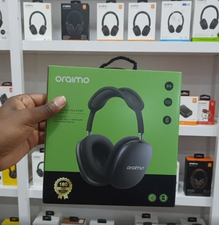 [BLACKFRIDAY OFFER] Oraimo I12 Super Bass Headphones Earpods Earbuds Headset Black FOR MUSIC ENTERTAINERS,clear and clear sound quality with MIC, deep bass, HD sound bass booster