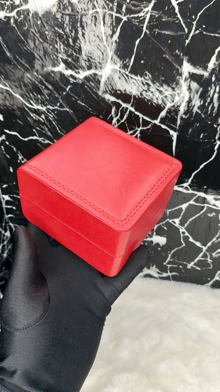 Luxury Gift Boxes – Thoughtfully Packed, Beautifully Presented.Make every moment feel special with our elegant gift box, designed to turn simple gifts into unforgettable  surprises