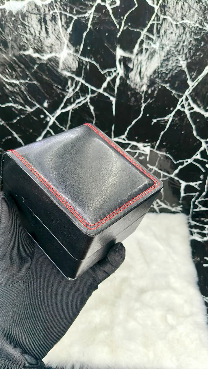 Luxury Gift Boxes – Thoughtfully Packed, Beautifully Presented.Make every moment feel special with our elegant gift box, designed to turn simple gifts into unforgettable  surprises