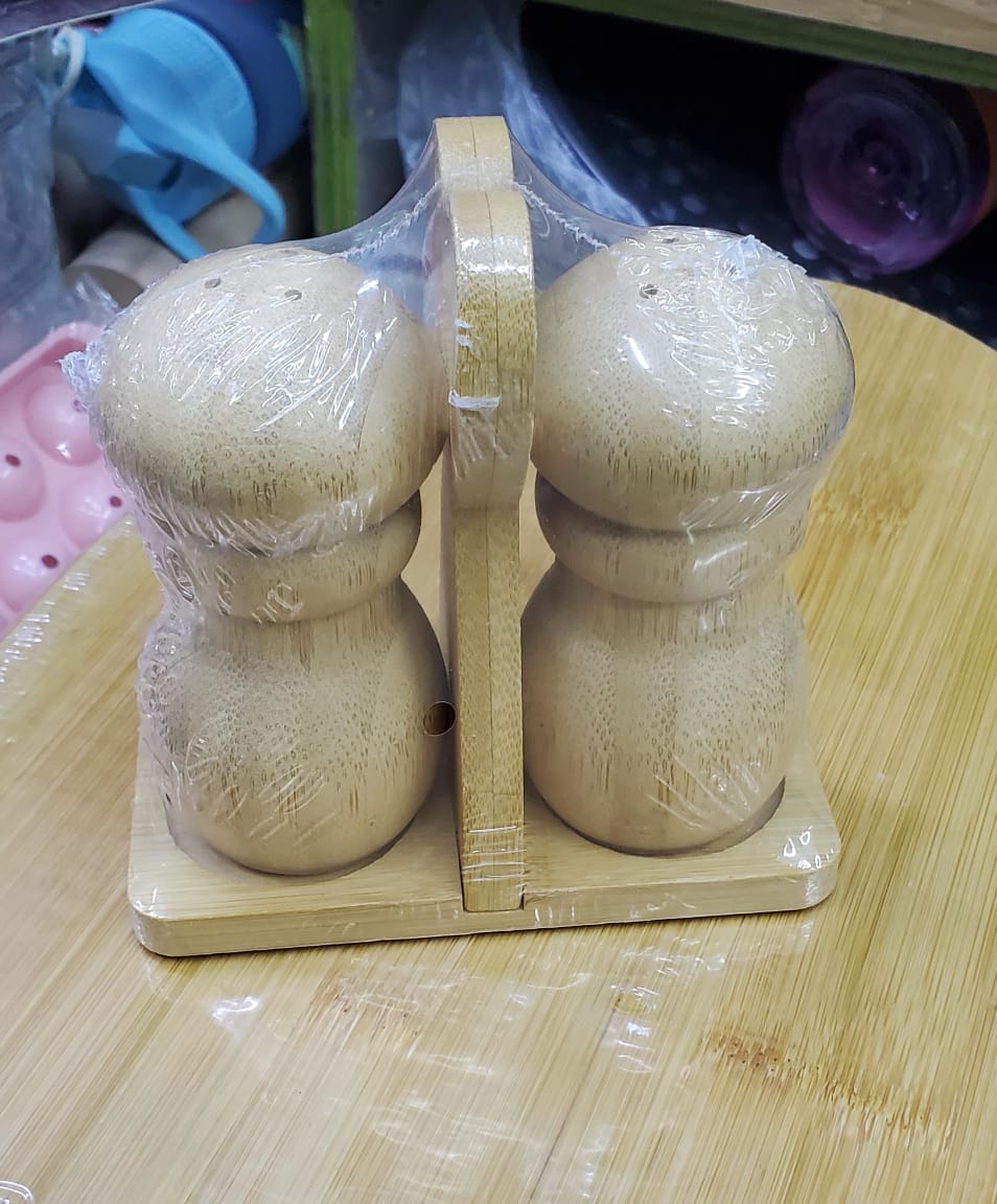Salt and Pepper Shaker Set with Bamboo Stand – Durable, Stylish Kitchen Table Organizer, Easy-to-Use Seasoning Dispensers, Space-Saving, Ideal for Home, Dining, Restaurant, or Office Use