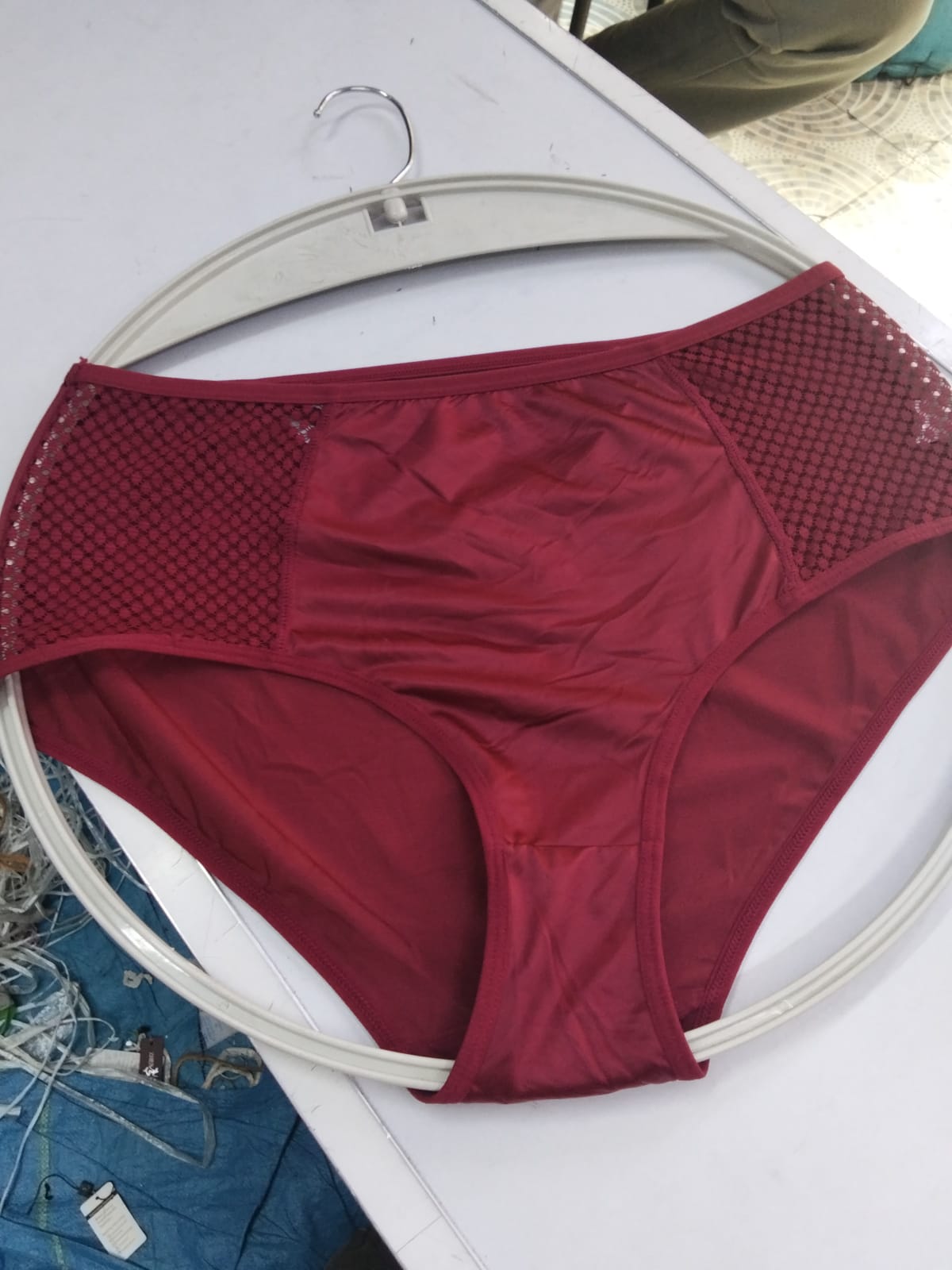 4 Pcs Classic comfortable Ladies Pants - Assorted Colours Designed with elegant mesh side panels
