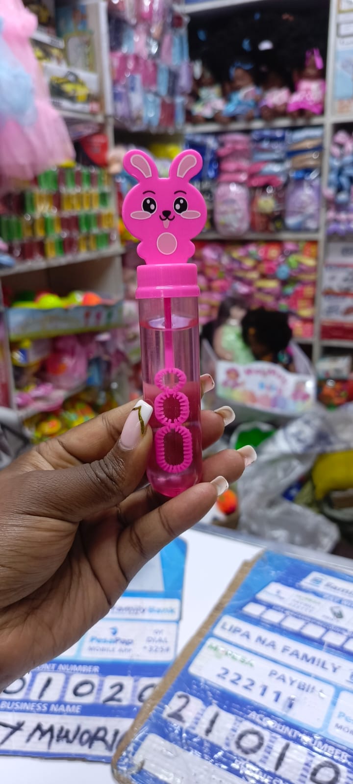 Bubble toyKids Toys Multi-color Optional Children's Mini Bubble Toys Cartoon Soapy Water Bubble Stick Soap Tube Bubble Wand 1 pc and 2pcs