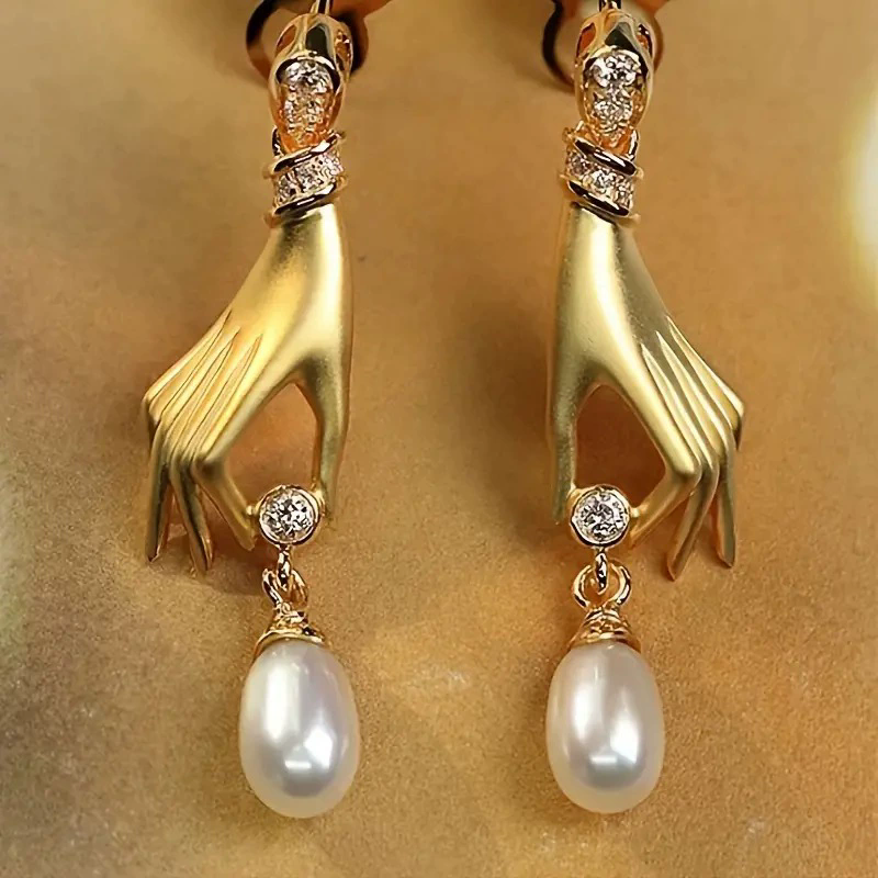 Novel Design Hand with Imitation Pearl Dangle Earrings for Women Hot Trendy Female Accessory Daily Wear Statement Jewelry A-2062