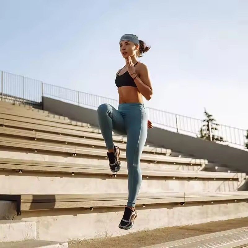Sports Diadem for Yoga and Fitness for Men and Women, Elastic Hair Band, Elastic Towel, Diadem, Sweat Absorbing Head Band