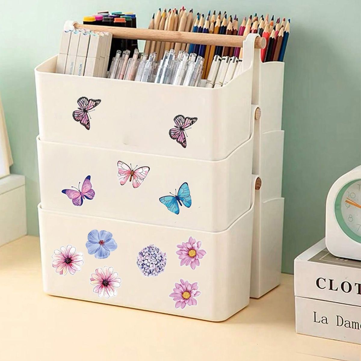 1 rolls Butterfly Flowers Stickers 2.5cm/1.0inch Diy Decals Decor Use To Adorn Gifts Notebook Kettle Phone Seal Labels C-616