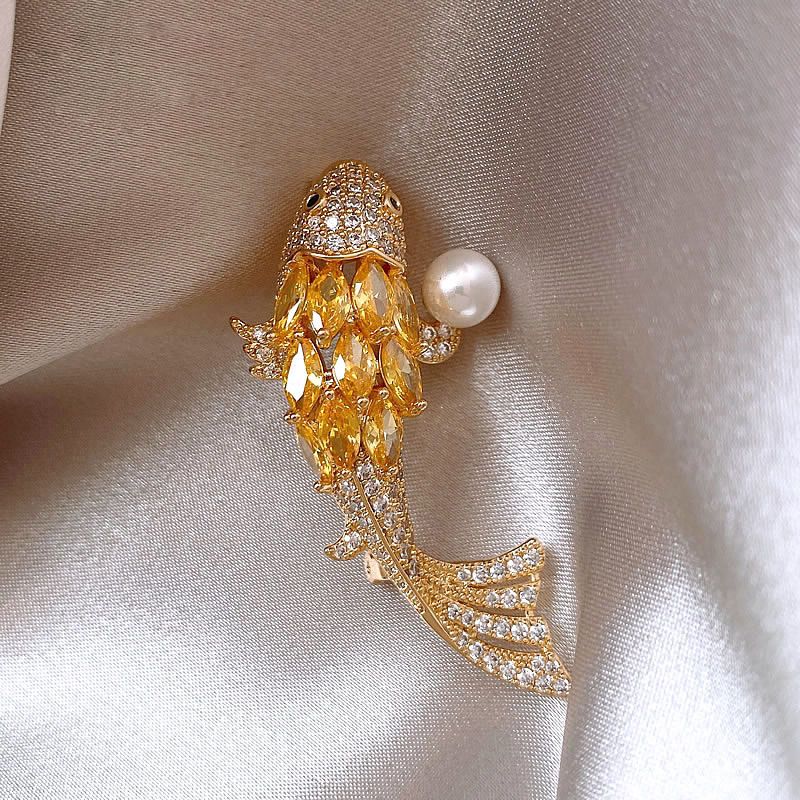 Exquisite Luxury Pearl Gold Fish Brooches For Women And Girls, Fashionable Cute Gold Fish Brooch, Suit Pins, Gifts