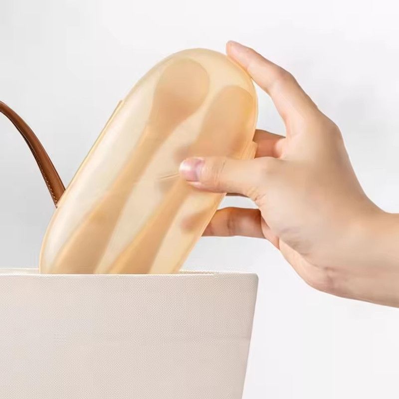 2pcs Hot Portable Baby feeding Spoon Safety Silicone with Cover Feeding Water Teething Spoon Dustproof Soft Tableware for Baby