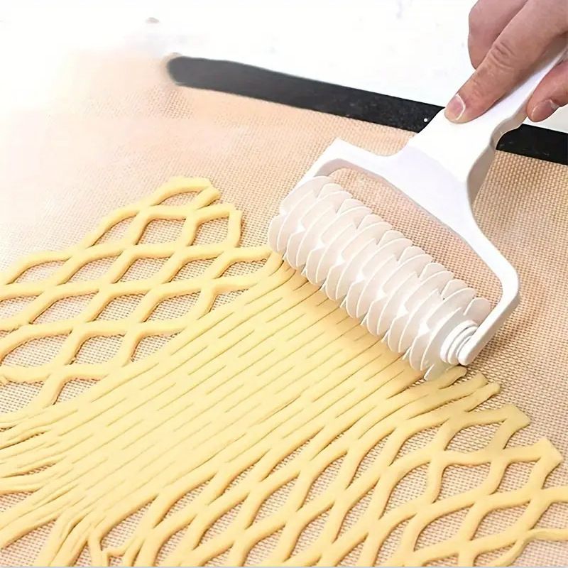 1PC Plastic Lattice Roller Cutter Dough Cutter Pie Pizza Cookies Pull Mesh Wheel Knife Baking Pastry Tools Kitchen Accessories