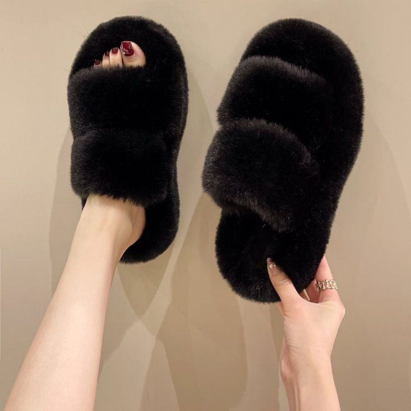 Korean Style Women's Fall Winter Thick Bottom Fur Slippers Indoor Outdoor Soft Sole Warm Fashionable PVC Material Shoes