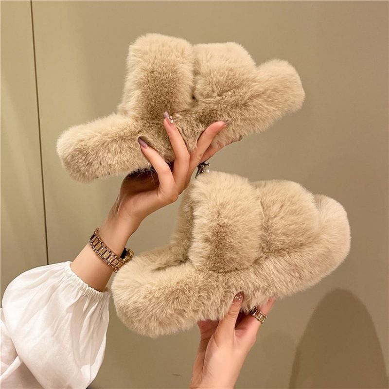 Korean Style Women's Fall Winter Thick Bottom Fur Slippers Indoor Outdoor Soft Sole Warm Fashionable PVC Material Shoes