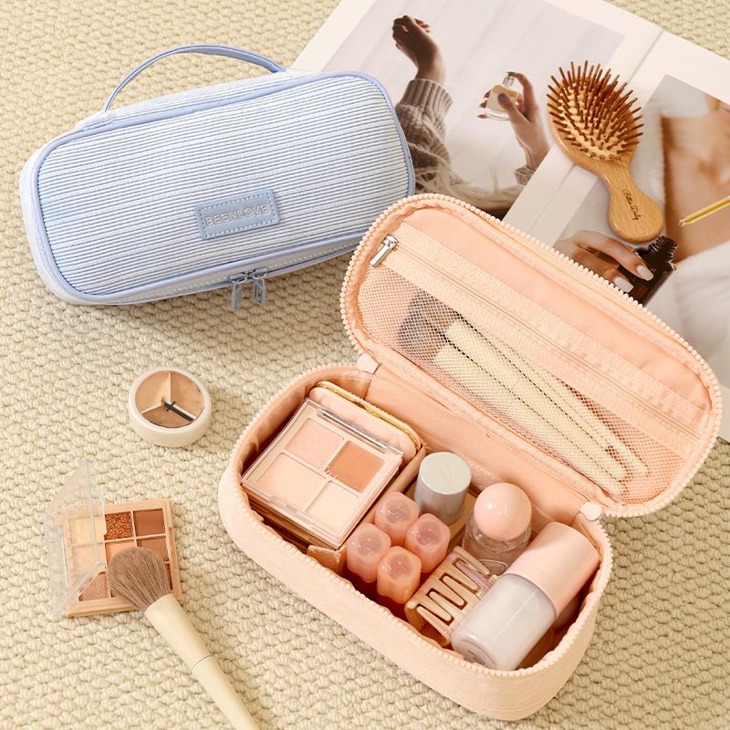 1PC Hand-held Cosmetic Bag Small Makeup Organizer Bags Woman Large Capacity Toiletry Bag Makeup Bruses Holder Travel Organizer