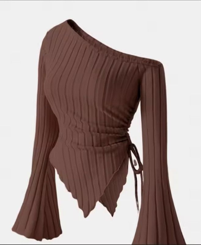 Women's Off Shoulder Skew Collar Long Sleeved Shirt Slim Fit Casual Street Style Asymmetrical Elegant T-shirt Trumpet Sleeve Top