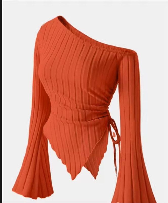 Women's Off Shoulder Skew Collar Long Sleeved Shirt Slim Fit Casual Street Style Asymmetrical Elegant T-shirt Trumpet Sleeve Top